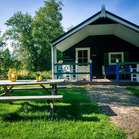 Chalet With Dishwasher, In Natural Environment IJhorst ภายนอก รูปภาพ