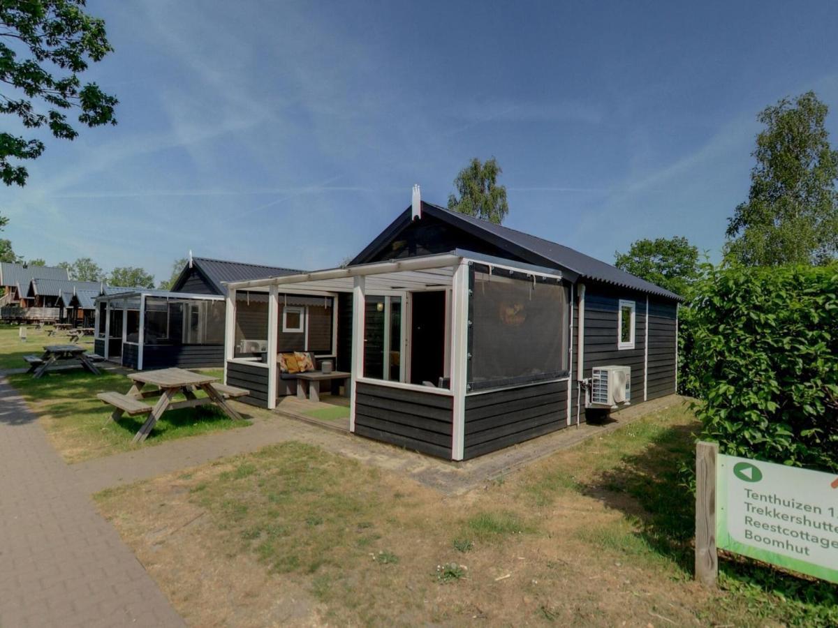 Chalet With Dishwasher, In Natural Environment IJhorst ภายนอก รูปภาพ