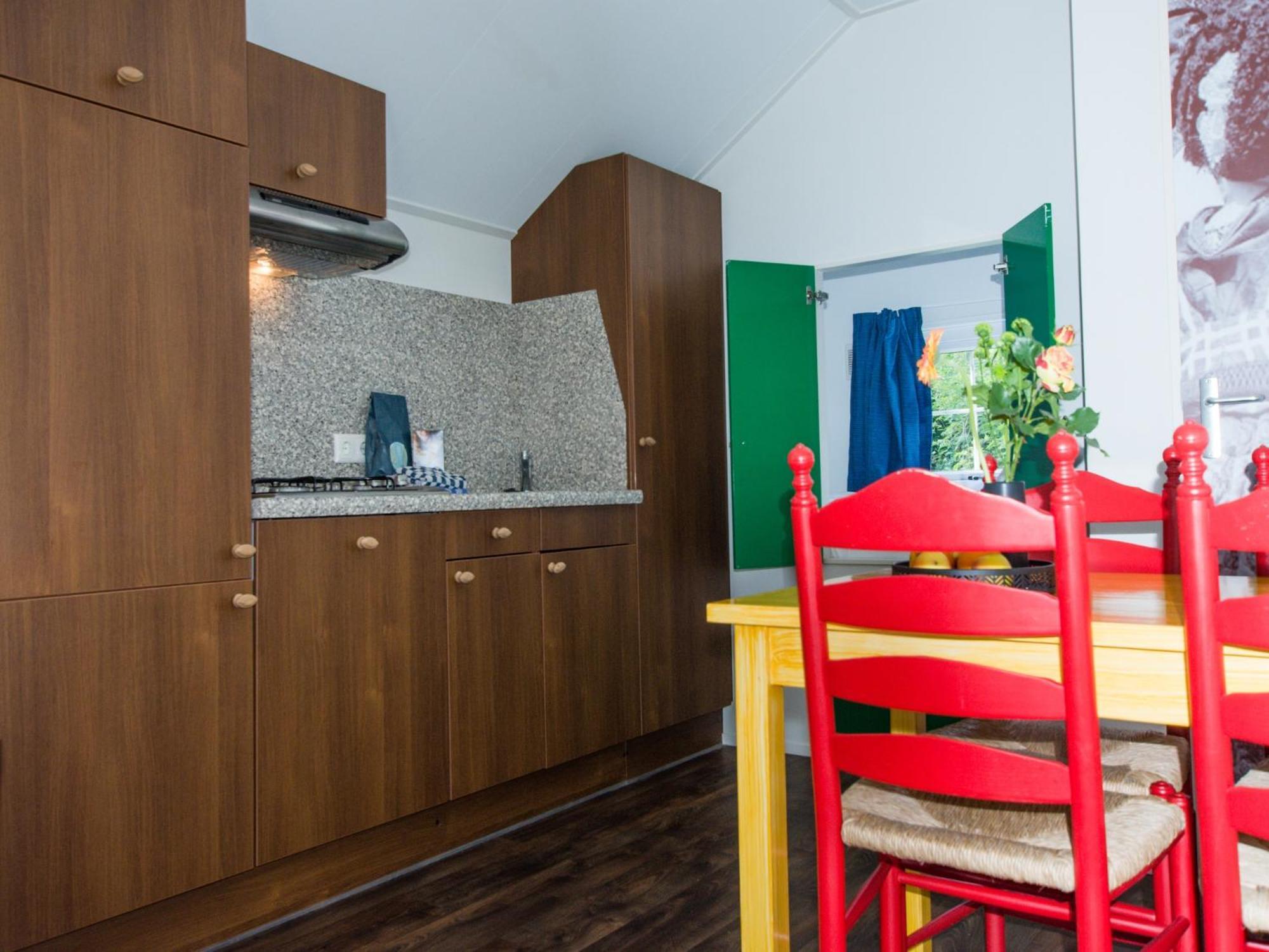 Chalet With Dishwasher, In Natural Environment IJhorst ภายนอก รูปภาพ