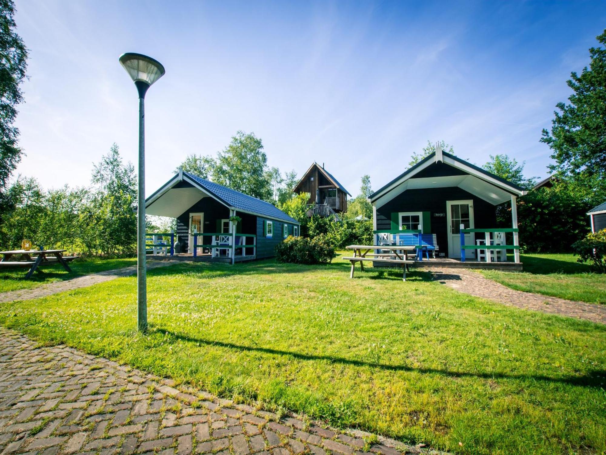 Chalet With Dishwasher, In Natural Environment IJhorst ภายนอก รูปภาพ