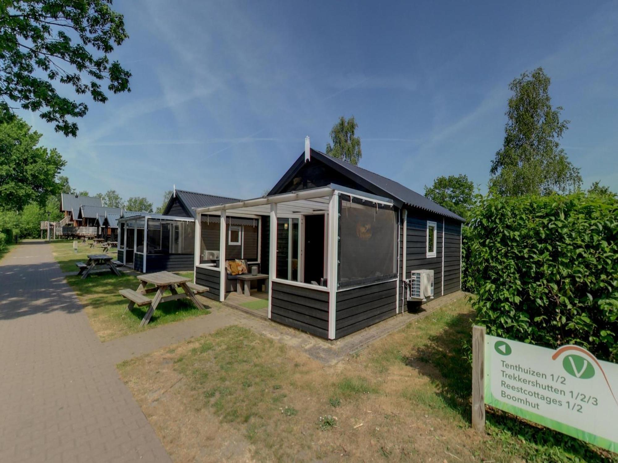 Chalet With Dishwasher, In Natural Environment IJhorst ภายนอก รูปภาพ