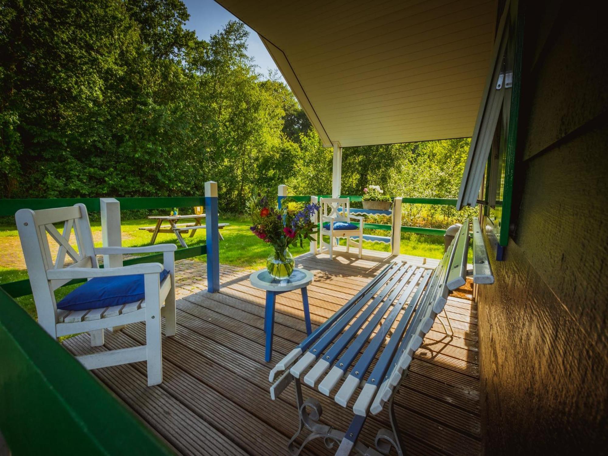 Chalet With Dishwasher, In Natural Environment IJhorst ภายนอก รูปภาพ